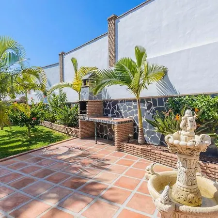 Angelyn By Ruralidays