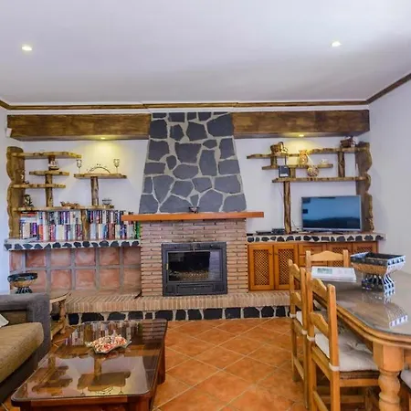 Angelyn By Ruralidays *